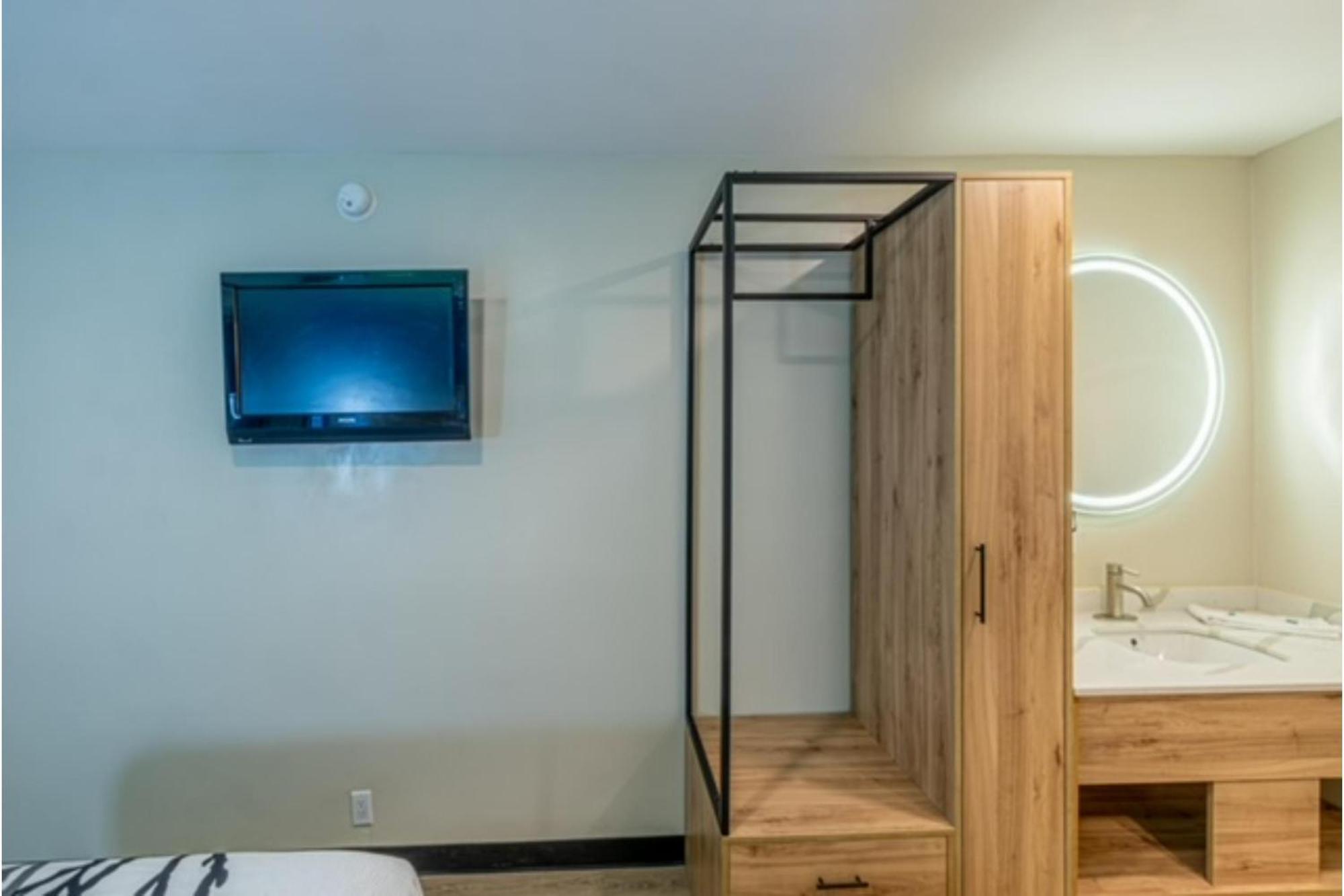 Exclusivo Inn By Oyo Grand Prairie, Tx Ngoại thất bức ảnh